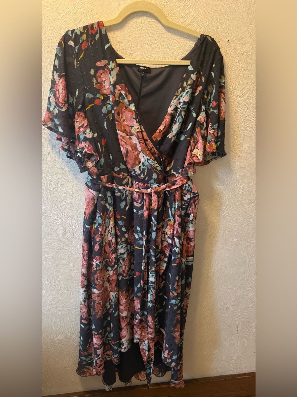 Torrid Floral Swiss Dot Chiffon High Low Midi Dress Plus Size 4 Navy Pink Rose - Picture 2 of 5